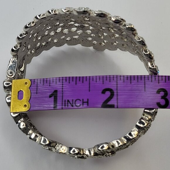 Dazzling Silver Cuff Bracelet Bangle - Picture 9 of 16